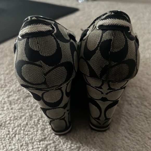 Coach black and white wedge heels - Picture 3 of 6